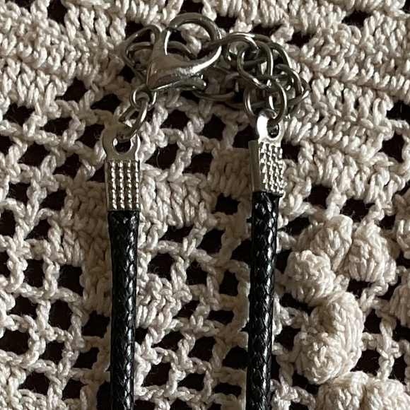 NWOT Wood Hand Painted Leather Black Cord Necklace/Earrings set - Picture 5 of 14